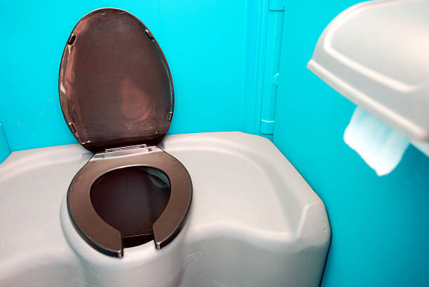 Best Portable restroom trailer rental  in Licking, MO