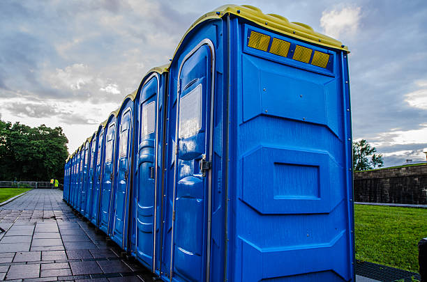 Best Portable restroom trailer rental  in Licking, MO